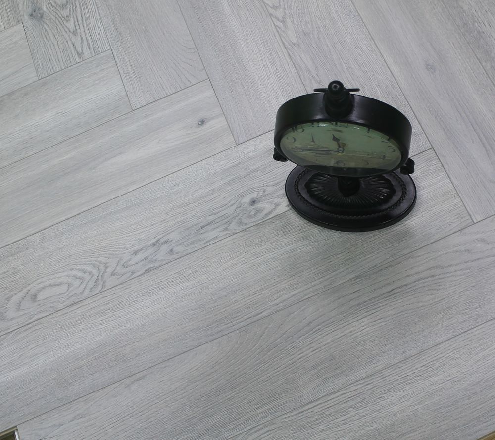 Balıksırtı Laminat Parke 10 mm Gri